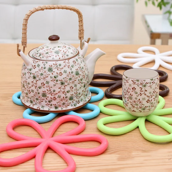 

5 Pcs/lot Beautiful Flower Shaped Colored Silicone Round Table Heat Resistant Mat Cup Coffee Coaster Cushion Placemat Pad