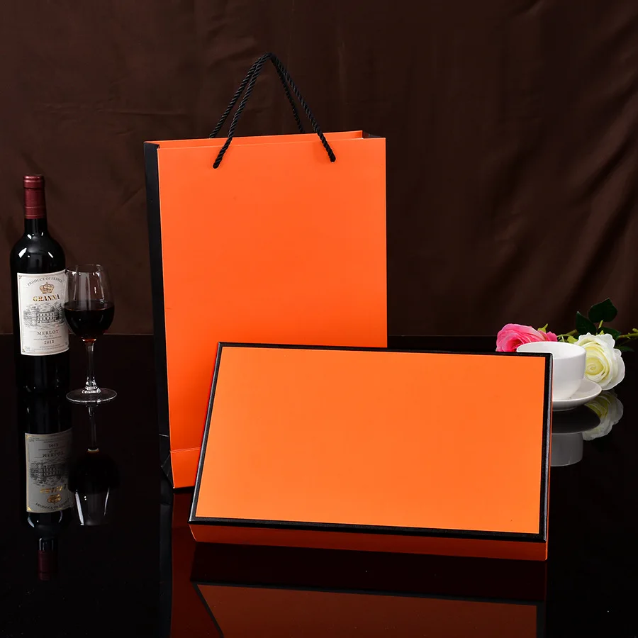 

Customized Silk Scarf Gift Box Packaging Box Exquisite Gift Bag Customized Logo