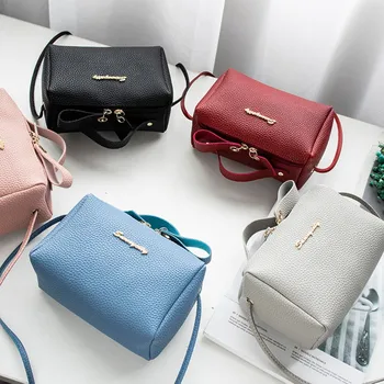 

Women 2019 New Fashion Girls Casual Hot Sales Trend Ladies Lychee Shoulder Pillow Bag Solid Color Metal Letter Crossbody Purse