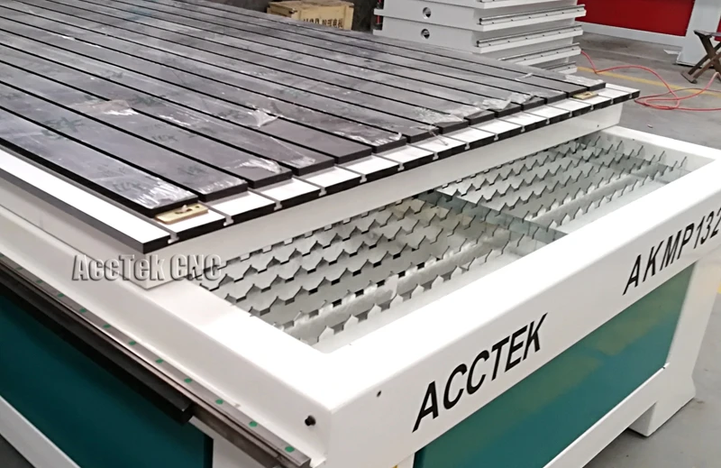 Китай cnc резьба по дереву машина 1300*2500 мм CNC плазменный резак для металла