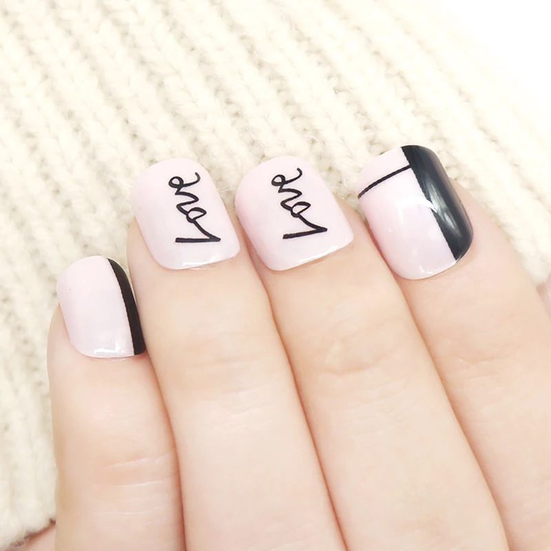 24pcs Short Square Press On False Nail Tips Love Pattern Fake Nails With Designs Adhesive Artificial Fingernails For Nail Salon