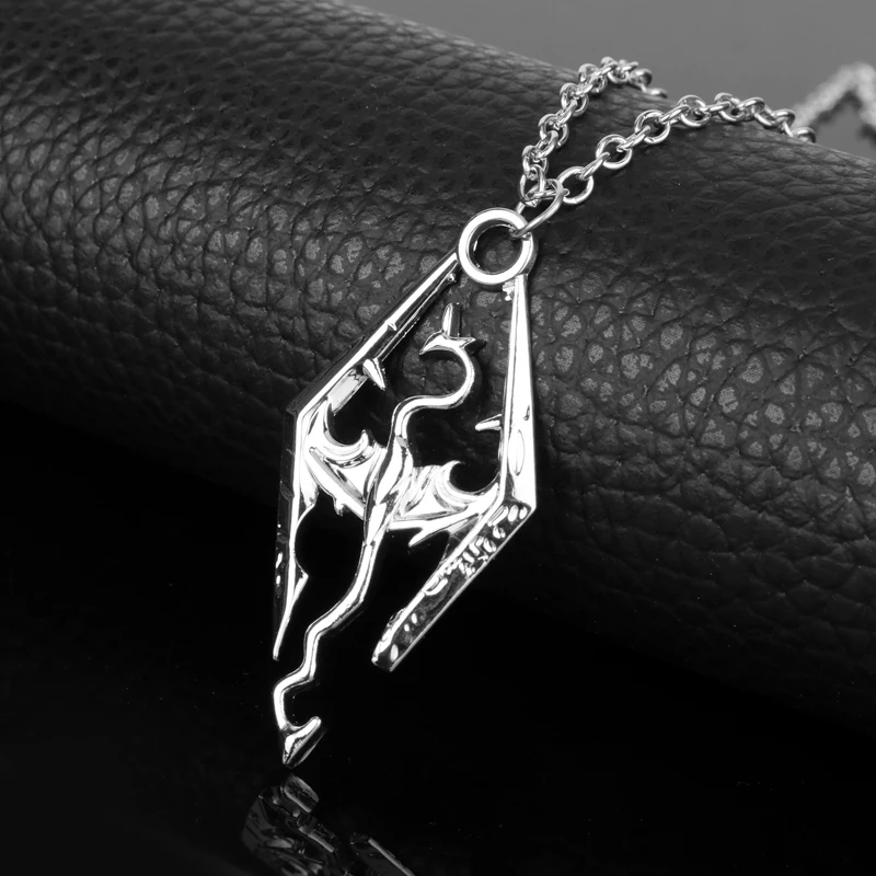 Necklace for Men Men Game Dragon Pendant Necklace The Elder Scrolls V Skyrim Choker Movie Jewelry Necklace Accessories Chain Collares