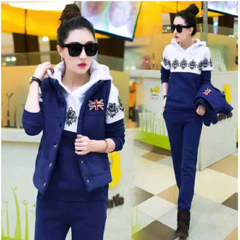 

Autumn and winter 2019 New Fashion women suit warm women's tracksuits casual sets with a hood fleece sweatshirt three pieces set
