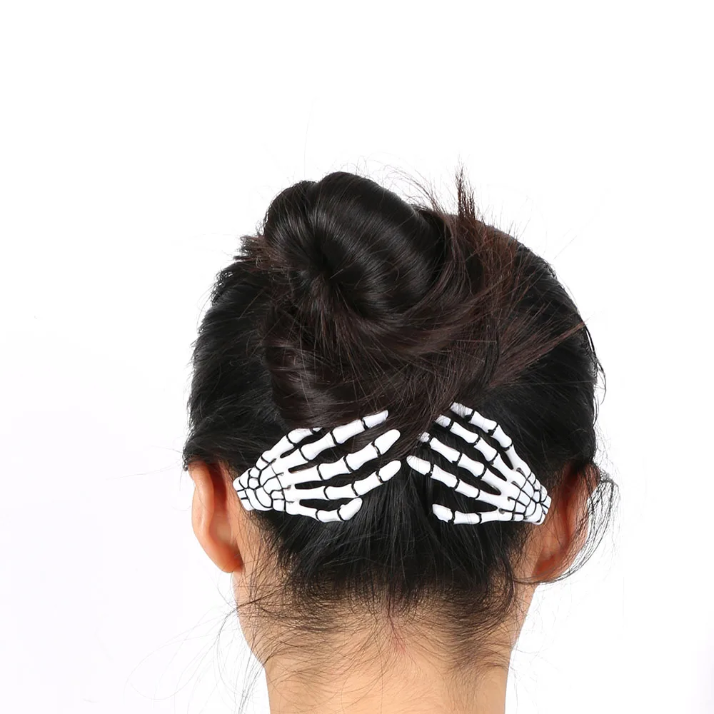

1 Pair Fashion Hair Accessories Skeleton Claws Skull Hand Hair Clip Hairpin Zombie Punk Horror Bobby Pins Barrette For Women