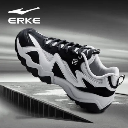 

Erke women's shoes running shoes 2018 new ladies fashion black and white Korean version of the non-slip shock-absorbing