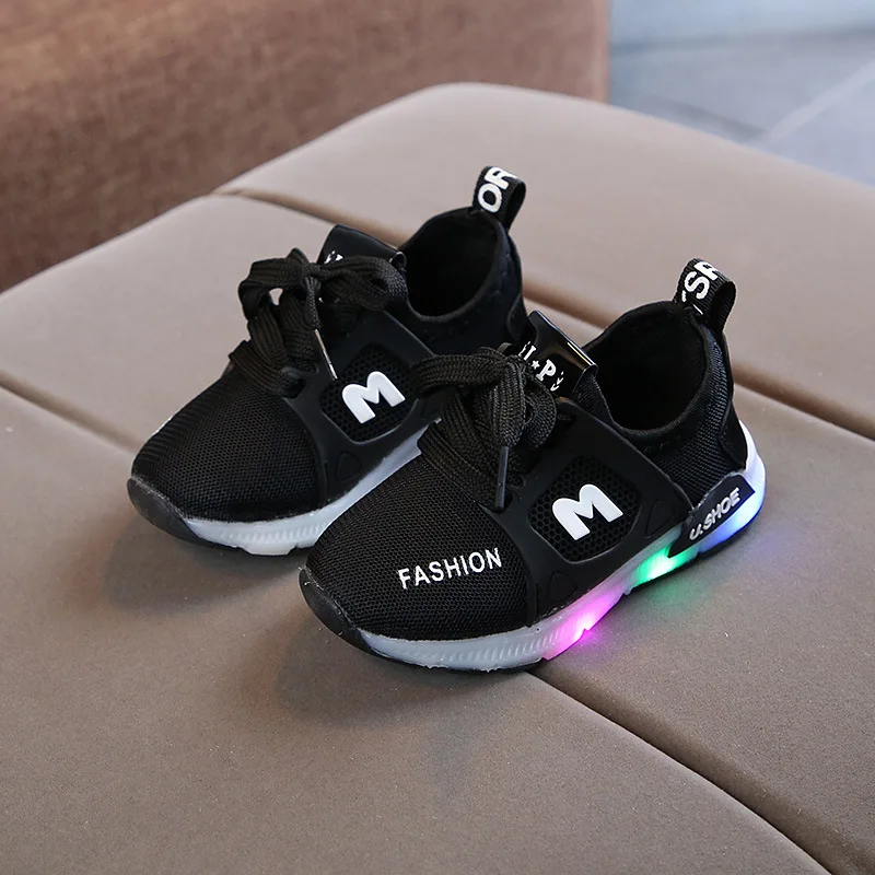 Size 21-30 Baby Flashing Lights Sneakers Toddler Little Kid LED Sneakers Children Luminous Shoes Boys Girls Sport Running Shoes - Цвет: Черный