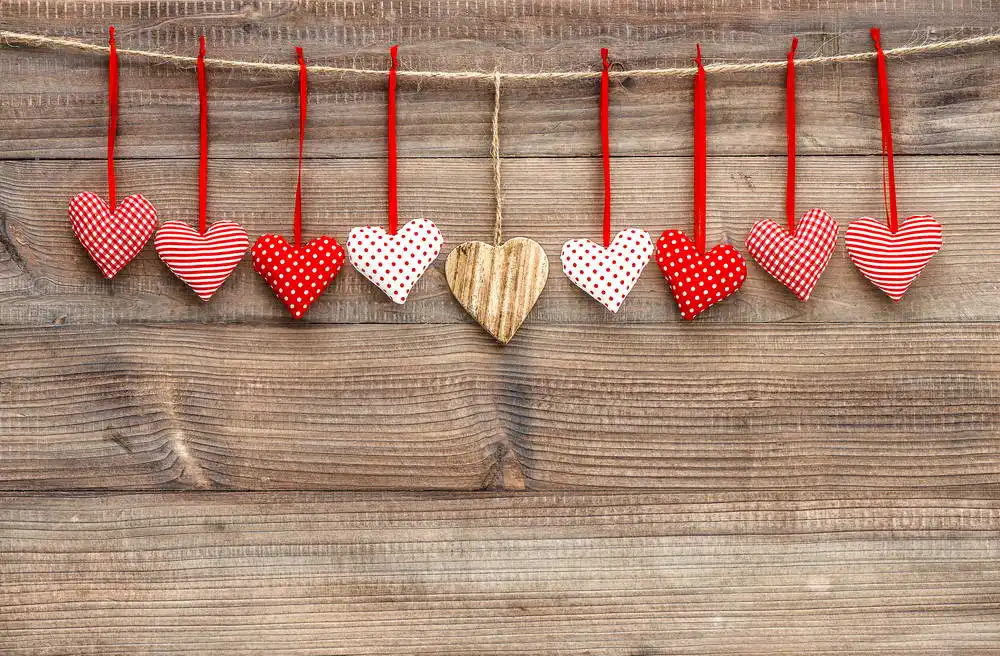 7x5FT Wood Planks Wall Love Heart Sachet Strings Valentine ...
