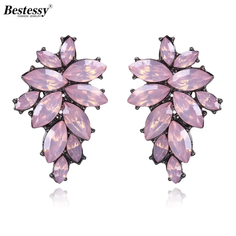 

Bestessy New Arrival Charm Flower Luxury Crystal Statement Jewelry Hot Stud Earrings For Women 4 Color Vintage Stud Earrings