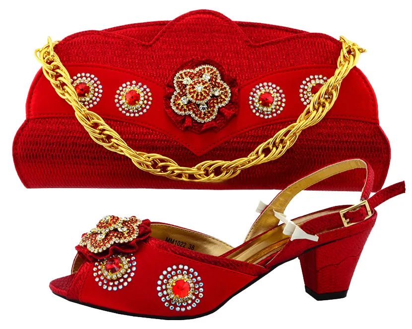 ФОТО Shoe and Matching Bag Set Red African Women Matching Italian Shoe and Bag Set Decorated with Appliques Italy Design MM1022