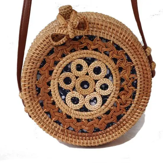 

Circle Rattan Bag Woven Summer Retro Small Round Hollow Out Straw Bag Summer Wood Beach Bags Travel Bali Cosmetic bag