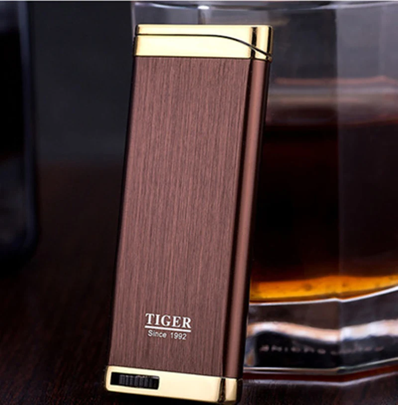 

2018 New Compact Jet Lighter Gas Torch Turbo Lighter Flat Windproof Cigar Pipe Lighter 1300 C Butane No Gas