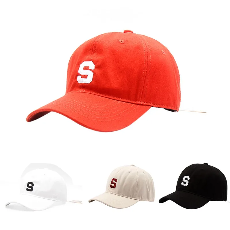 Спортивная шапка в ретро-стиле; мягкая шапка в угловом стиле; хлопковая шапка с вышивкой и надписью S