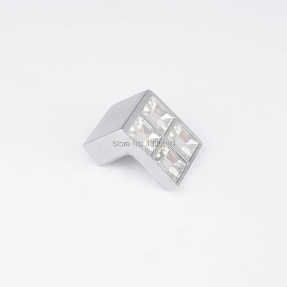 square crystal cabinet handle 5.jpg