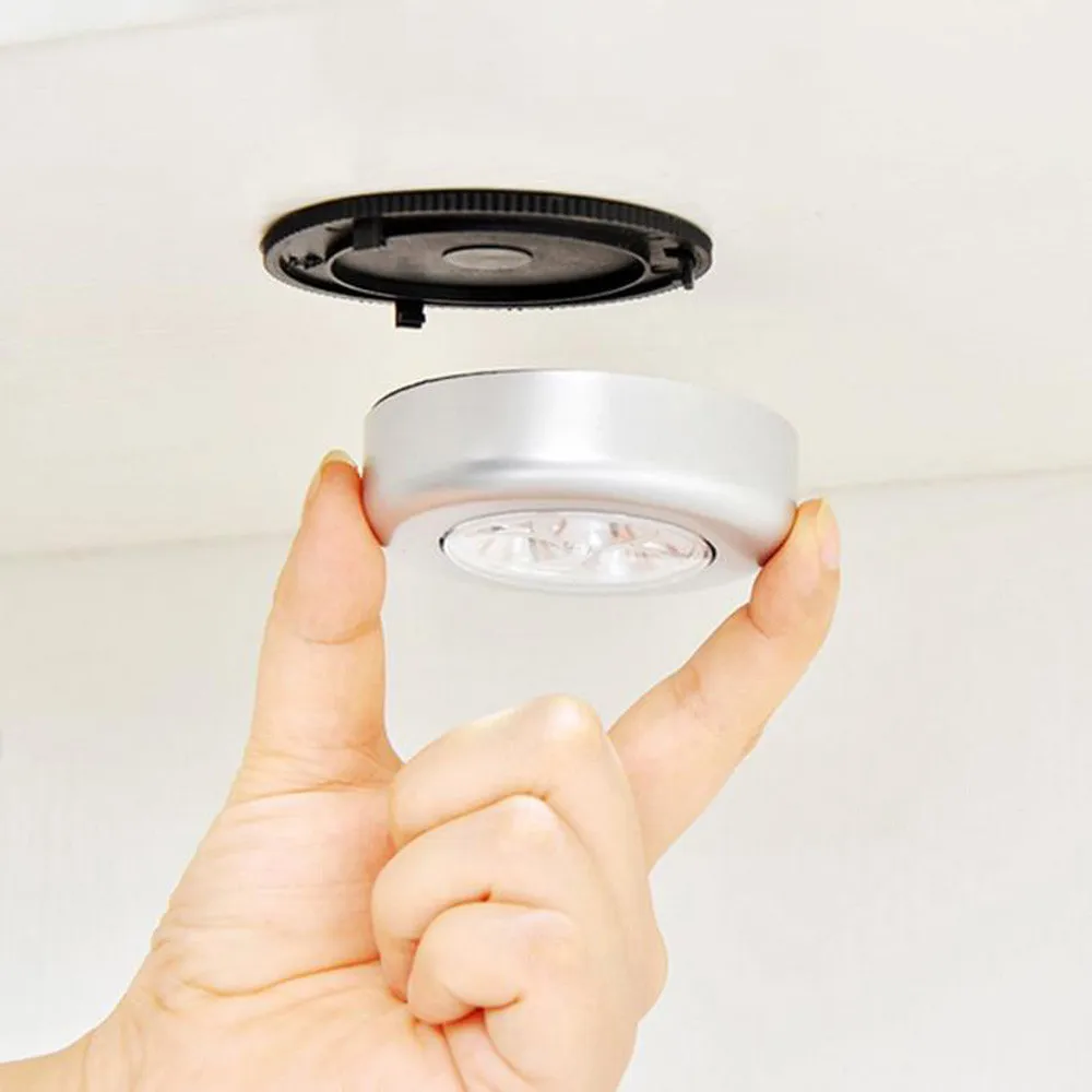 

2Pcs Motion Touch Ceiling Night Light LED Battery Powered Wireless Night Light Stick on Tap Touch Lamp Wardrobe Lights