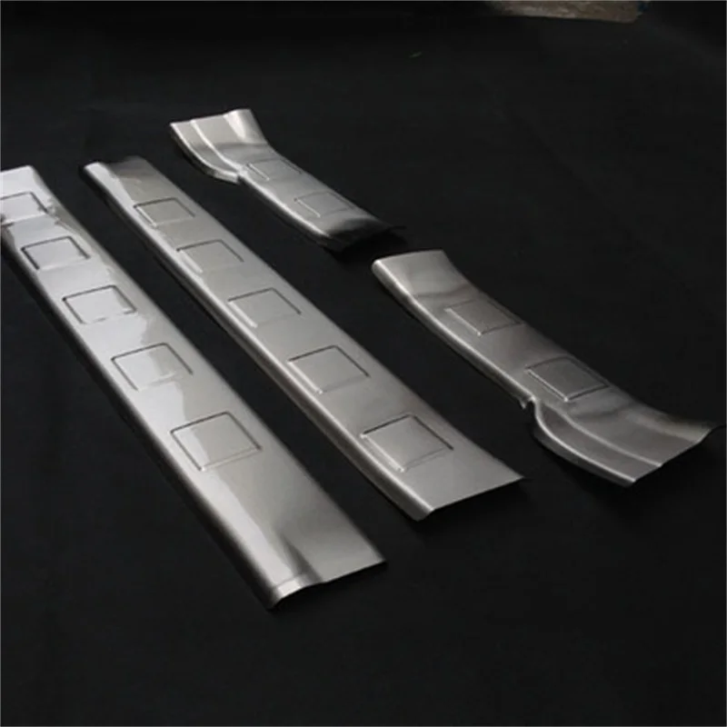 пластиковый nissan