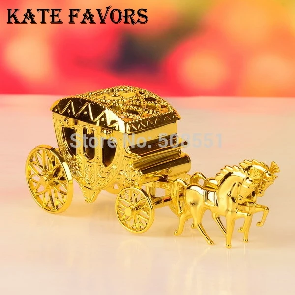 

2pcs Cinderella Theme Gold And Silver Royal Carriage Design Candy Gift Boxes Wedding Party Favor Box Wedding Box Party Candy Box