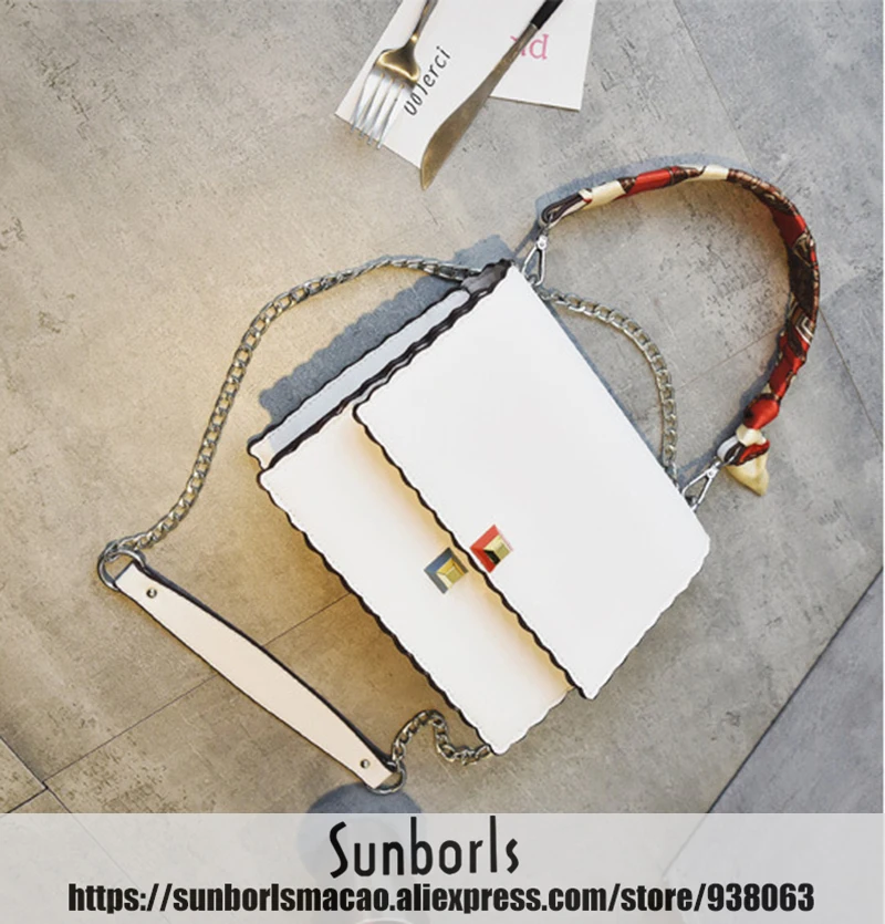 3593039329_2051307013