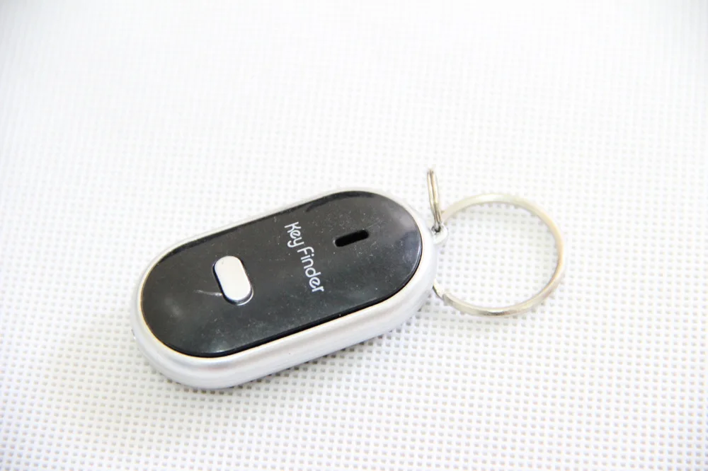 100 шт./лот светодиодный брелок для поиска ключей отыскивать потерянную связка ключей брелок «свисток» звук Управление вечерний комплект для подарка