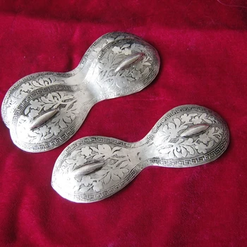 

Chinese clothing accessories Ancient costumes Miao Miao handmade silver plate hairpin Hair ornaments Carved Ziwu