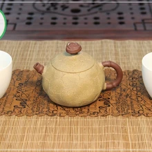 Выполненный в необычной форме настоящий исинский китайский чайник для набора Кунг Фу Ча Росток бамбука 130 мл