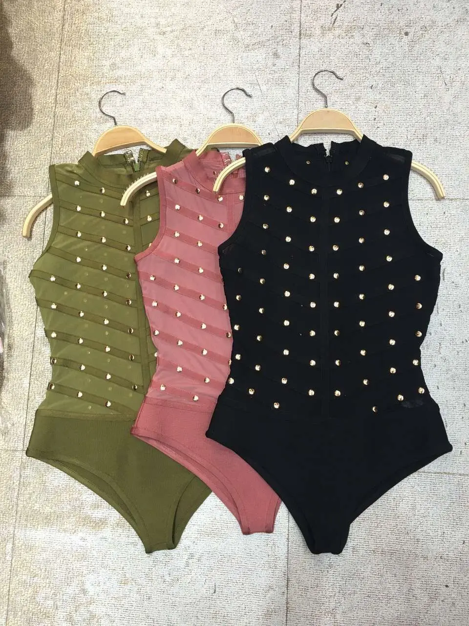 

Top 1:1 Quality Black Green Brown Sleeveless Beading Hollow Out Sexy Bandage Bodysuit Cute Party Bodycon