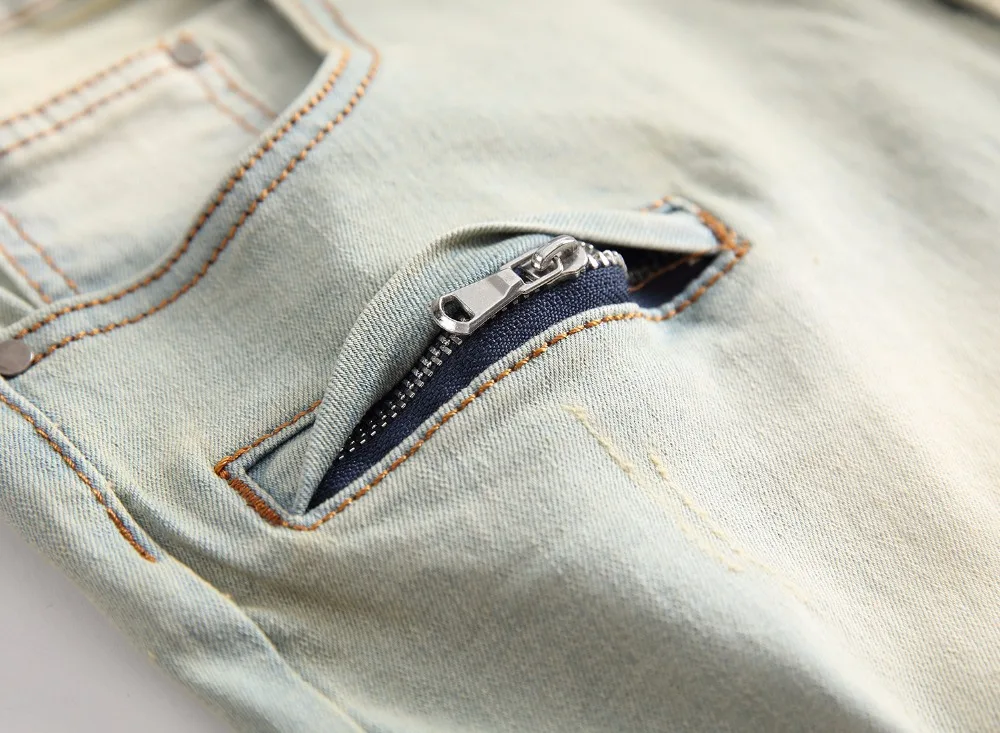 8817369243_1518810607