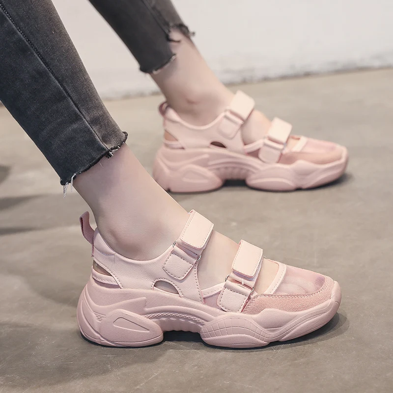 

2019 new summer sports sandals old shoes fashion students Baotou wild flat female tide shoes comfortable women's shoes
