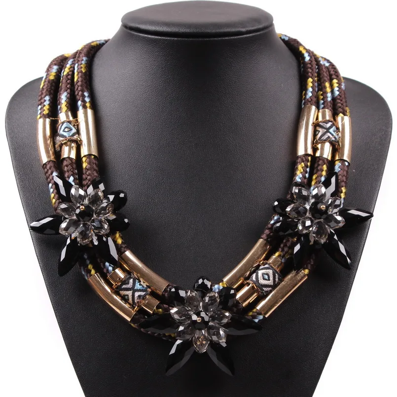 

Fashion 2019 New Design Model Choker Collar Jewelry Elegant Rope Chain Crystal Flower Chunky Statement Necklace For Women