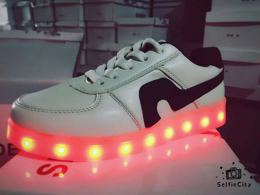 Светящаяся детская обувь со светодиодной подсветкой USB Перезаряжаемые из натуральных материалов, Schoenen Для мужчин повседневная женская обувь световой мокасины для взрослых Мужской, женский, для пар обуви