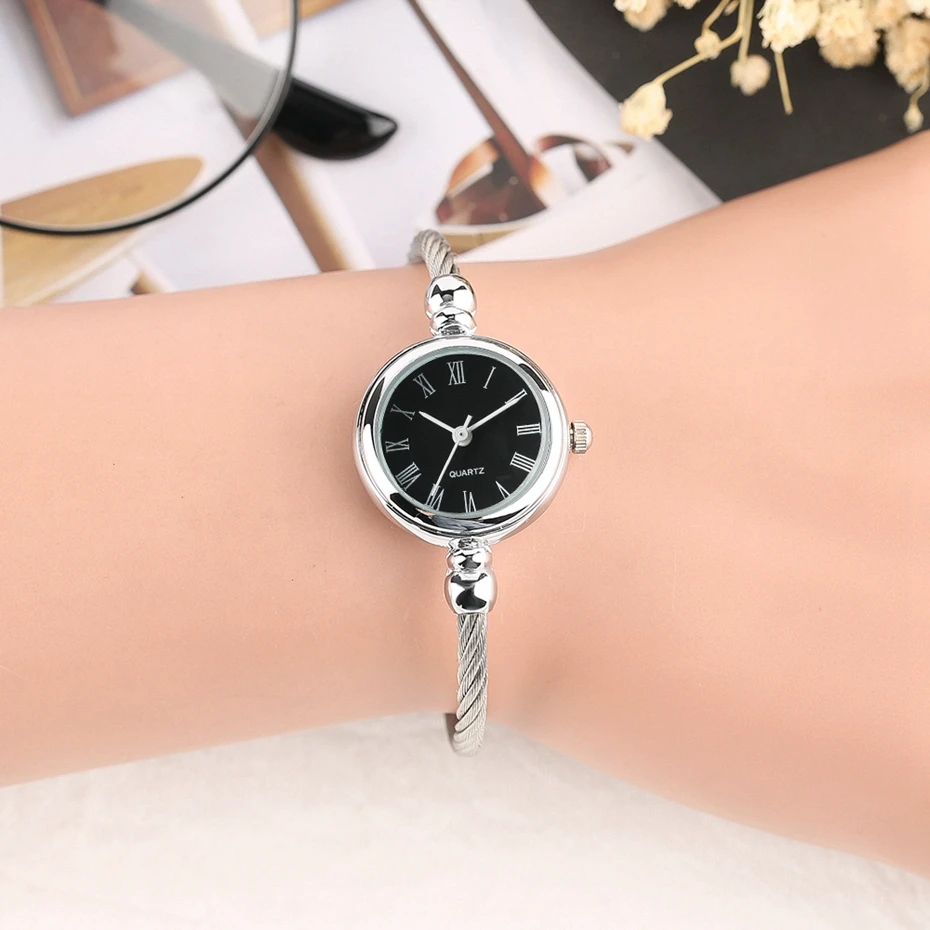 Women's Watch Unique Little Cute Smooth Dial Quartz Watch Fashion Silver Slim Bangle Bracelet Clock Gifts for Teen Girls Ulzzang 2018 (15)