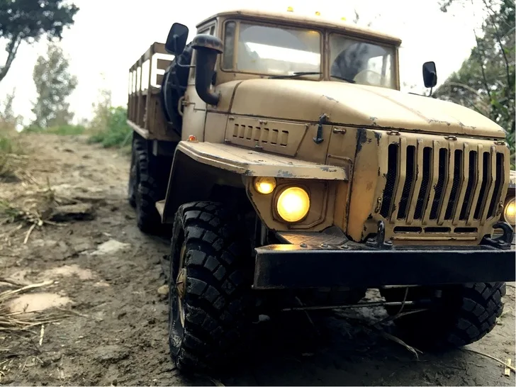 Масштаб 1/10 блестящие внедорожные военные автомобили UCC6 6x6 гусеничный грузовик|rock