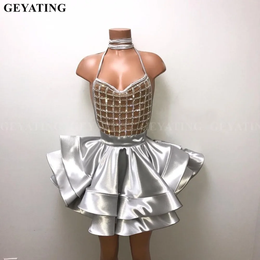 

Sexy Halter Backless Silver Crystal Short Prom Dresses for Black Girls African Graduation Dress 2019 Mini Cocktail Party Dress