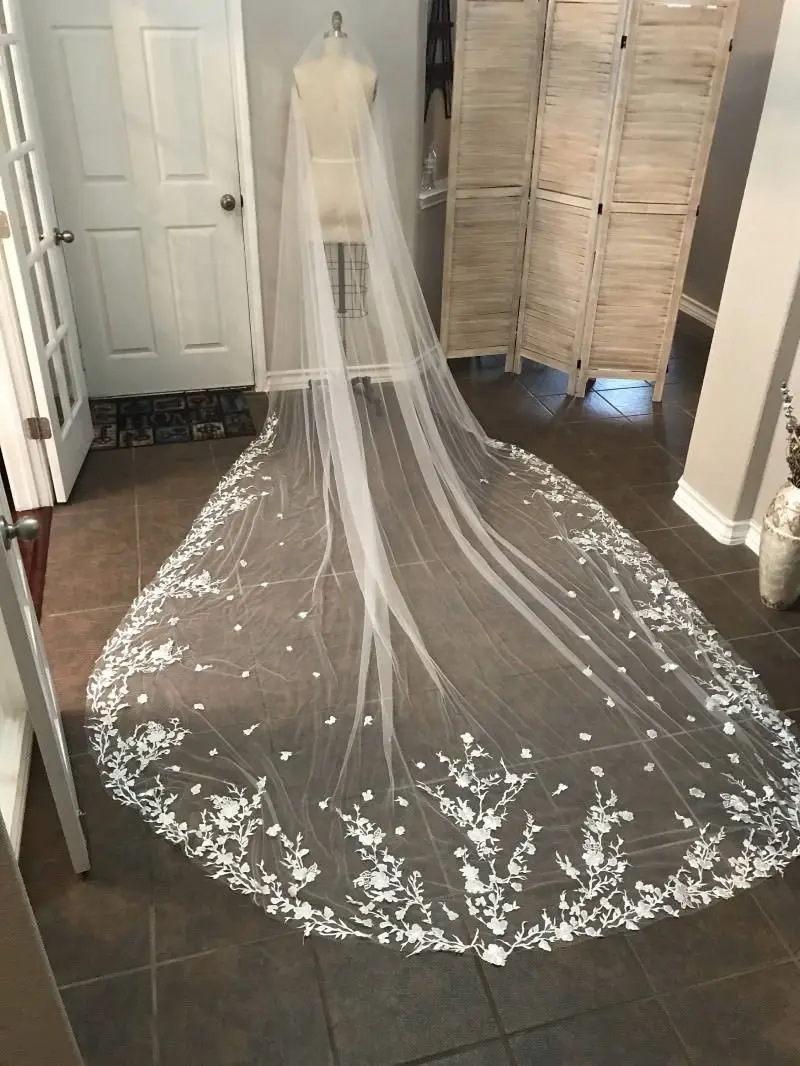 US $44.46 Hot Sell Bridal Veil WhiteIvory Small Fowers Lace Long Cathedral Veil Wedding Bridal Veil With Comb Wedding Accessories 456