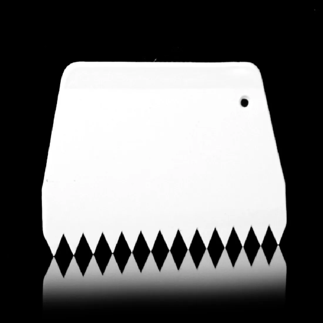

2018 Useful 2 shapes Sawtooth Shape Plastic Baking Smoother Pastry Spatulas Classic Fondant Scraper Decorating Tools