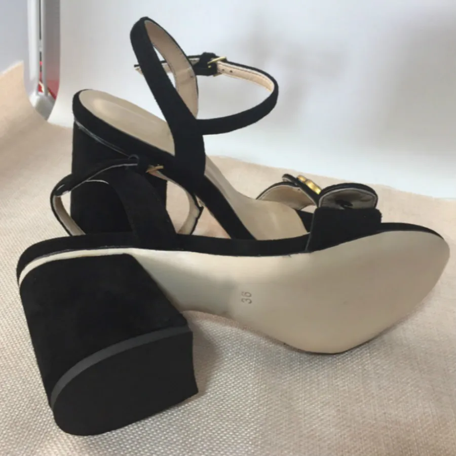 

2019 Fashion Sandals Women Summer Med square chunky High heels 7.5cm Red Black Buckle ankle strap high Heel Open Toe Party Pumps