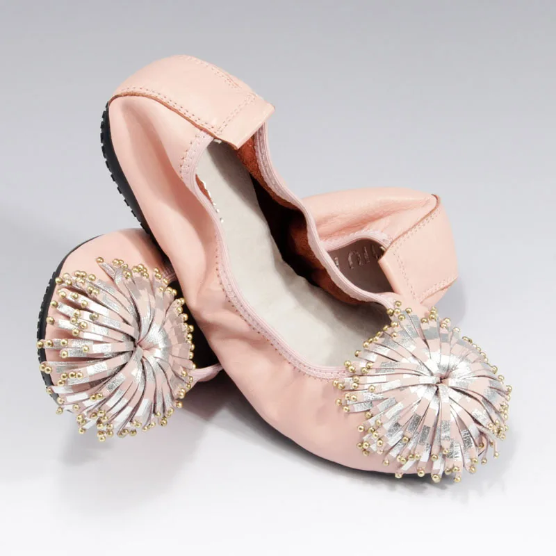 Модные элегантные туфли с закрытым носком; женские туфли из очень мягкой натуральной кожи на плоской подошве с кисточками; обувь для беременных женщин; балетки на плоской подошве; цвет розовый, черный - Цвет: Pink K08