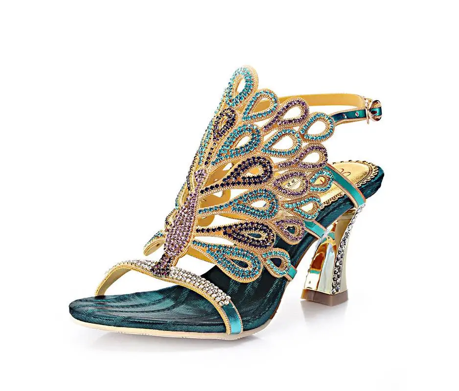 

2018 new summer peacock rhinestone sandals high heel fish mouth new Roman sandals small size female shoes