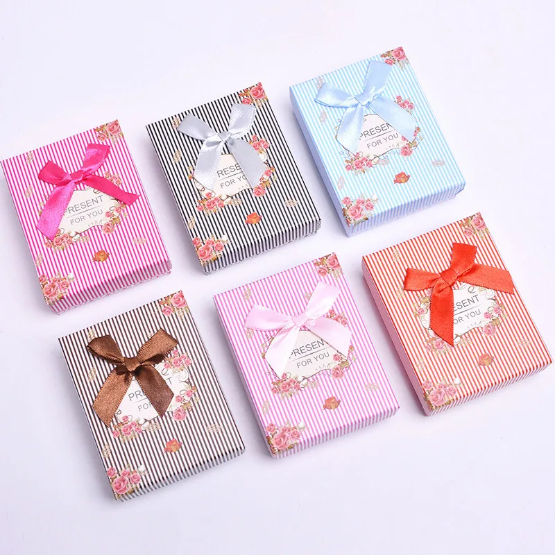 

7x9x2.5cm Jewelry Set Box 6pcs Heart Pattern Gift Boxes Cardboard Packaging for Jewellery Multi Color Necklace Earrings Ring Box