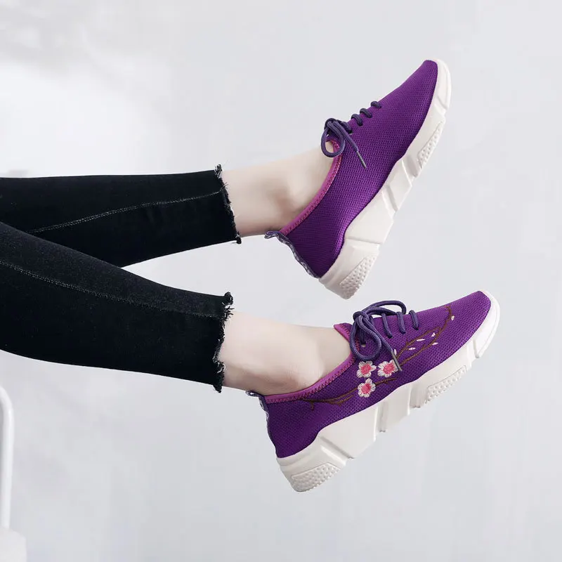 Китайский Для женщин вышивка Мокасины шнуровке Женская дышащая обувь кроссовки Путешествия Прогулки Повседневное девушки на плоской