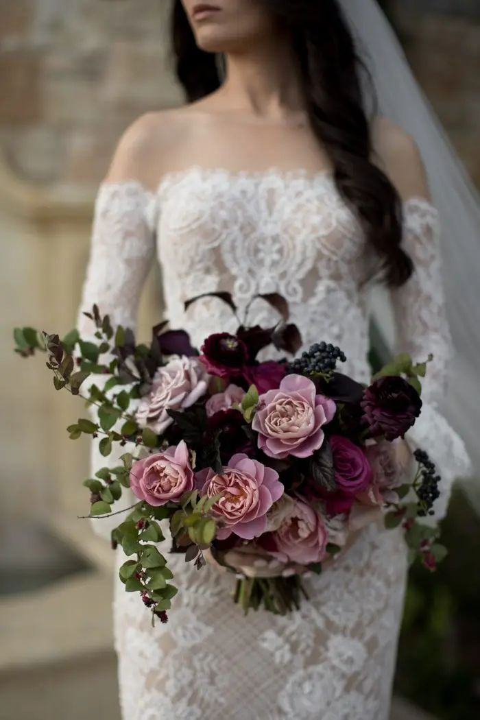 we-cant-decide-which-we-love-more-the-elegant-opulence-or-epic-views-in-this-malibu-rocky-oaks-wedding-katrina-jayne-24-700x1050