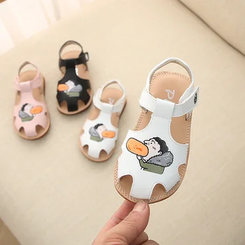 

2019 spring new Girls Summer Children's Sandals 0-1-3 Years Old Princess's Cartoon cute Shoes with Soft soles anti slip Hollow