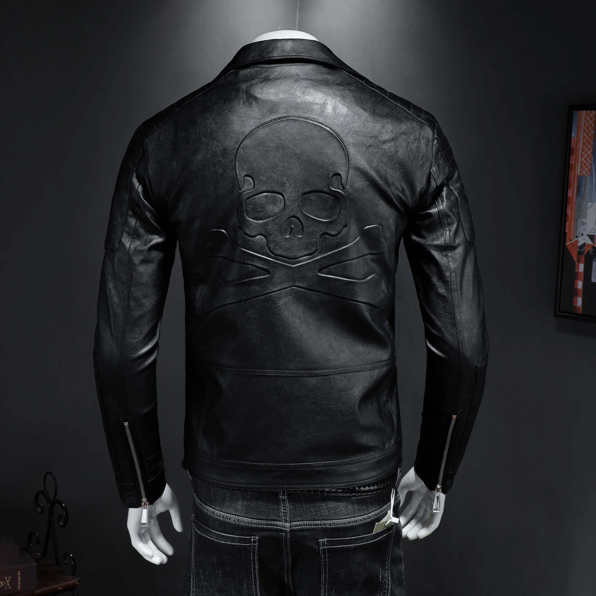

2019 new men's motorcycle leather jacket, boomer men slim lapels leather jacket skull punk style high quality
