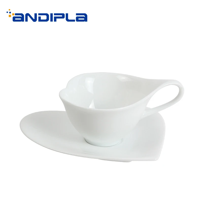 

150ML Japanese-style Ceramic Porcelain Cafe Coffee Milk Mug with Saucer Kit Heart Shape Black Tea Cup Drinkware for Lovers Gifts