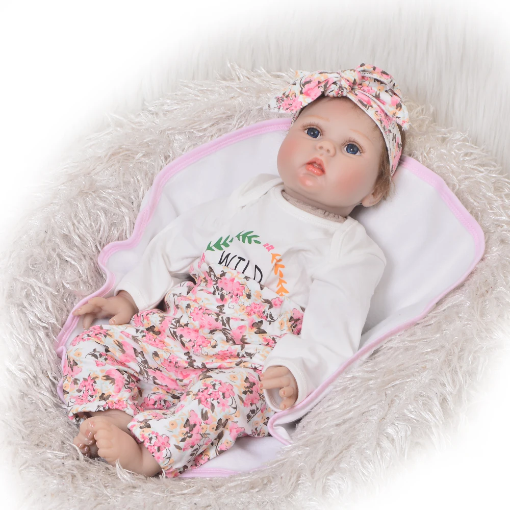 KEIUMI 22 дюйма Кукла Reborn Alive Girl ткань тело Мягкий силикон 55 см для новорожденных