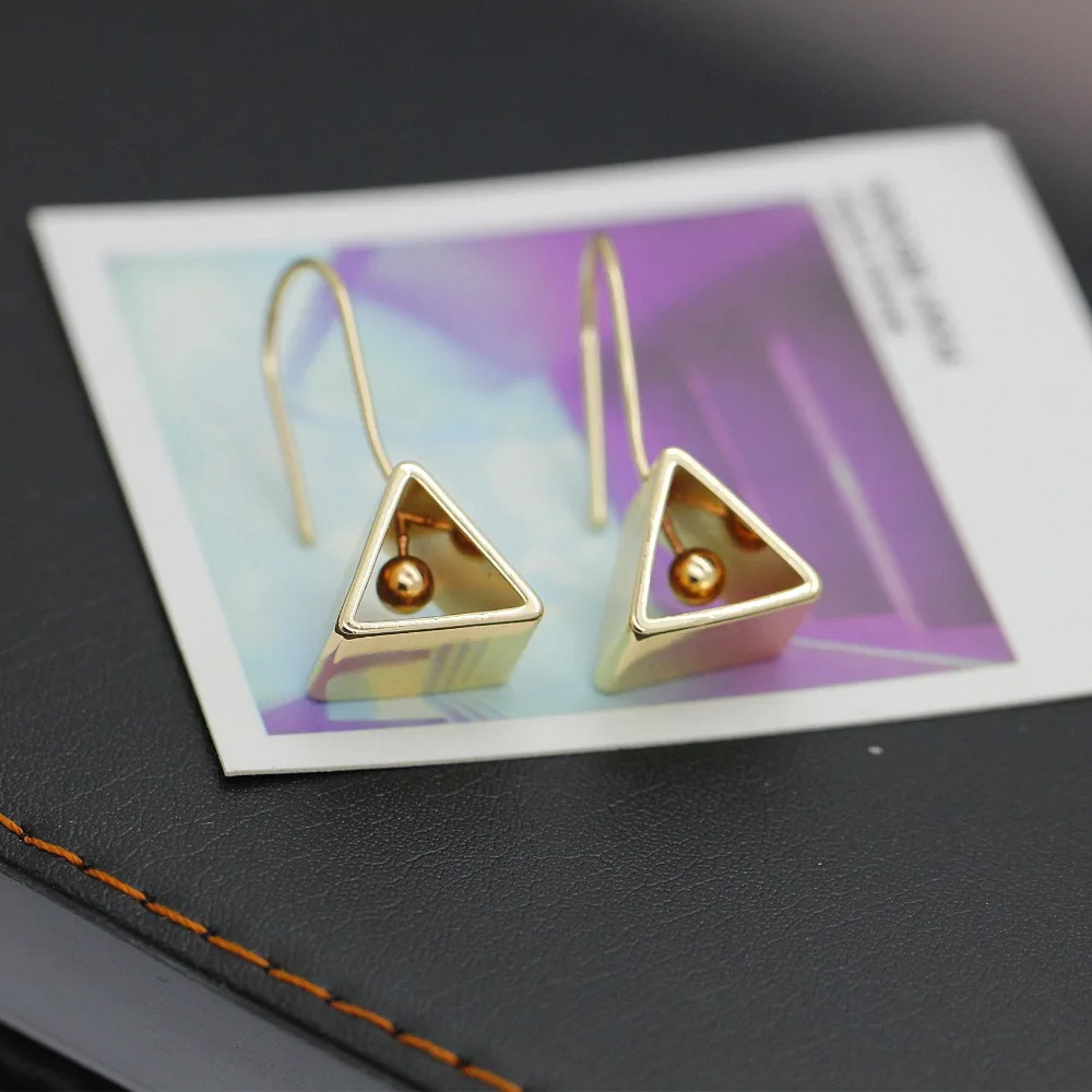 

2016 geometric simple ms triangle earrings earrings design of copper pieces of earring pop punk restoring ancient ways