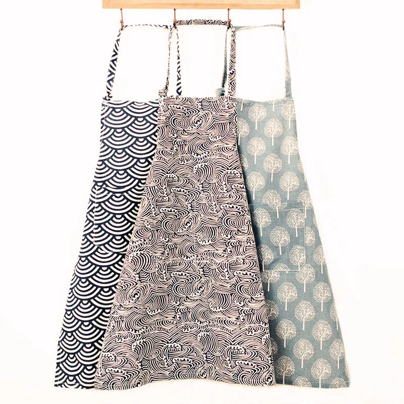 

1Pcs Tree Christmas Deer Striped Pattern Apron Woman Adult Bibs Home Cooking Baking Coffee Shop Aprons Kitchen Accessories 46031