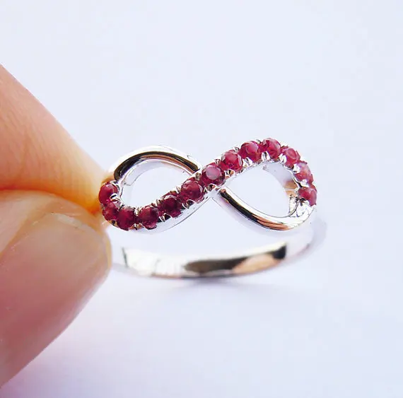 

Wellmade Artificial Ruby Solid 925 Sterling Silver Infinity Ring