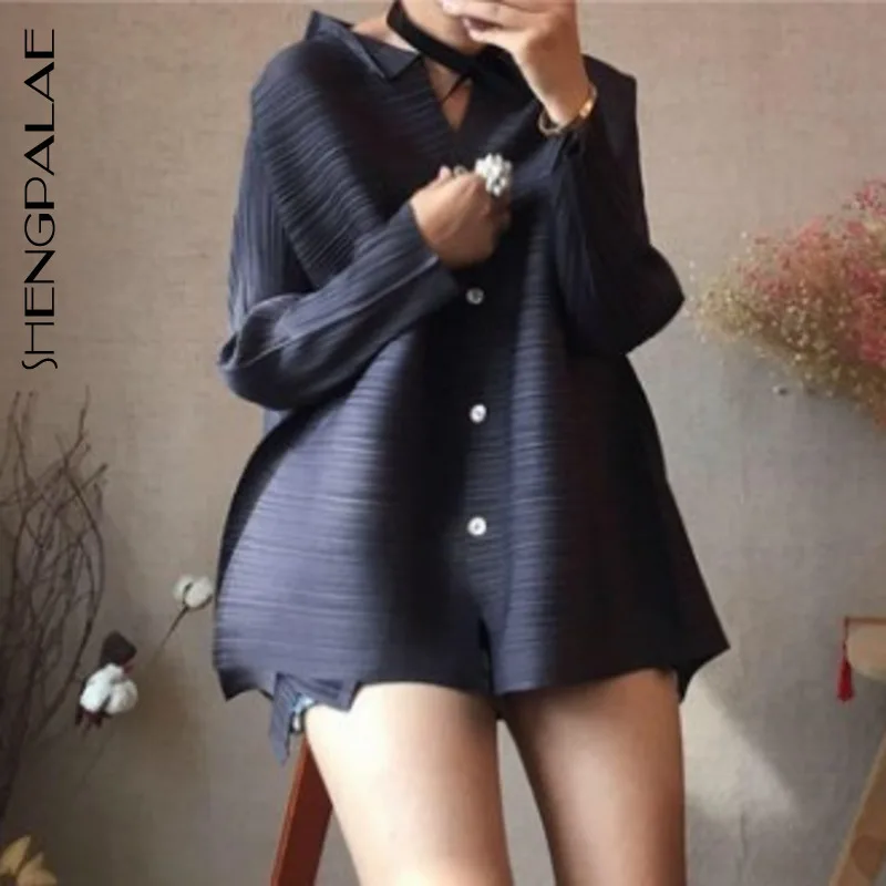 

SHENGPALAE 2019 High Qualty Pleated Shirt Women Single-breasted Loose Stand Collar Blouse New Fashion Lady Long Sleeve YG668