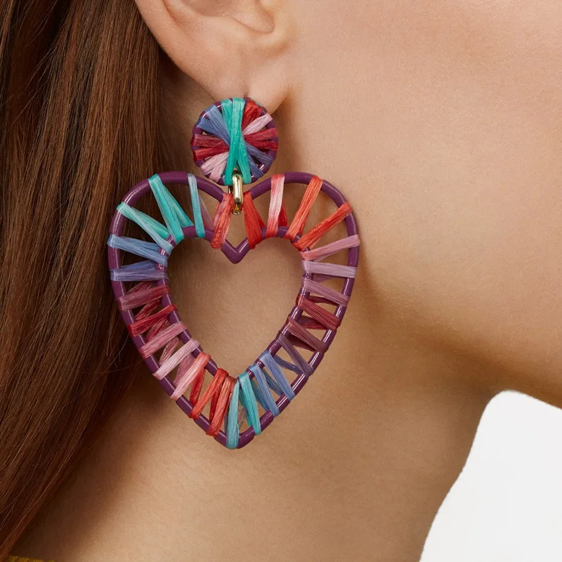 

LUNA CHIAO 2019 Summer New Rainbow Ombre Color Block Big Heart Shape Raffia Earring Straw Statement Earrings Bijoux for Women