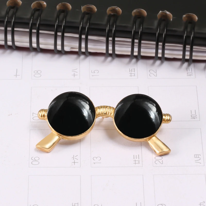 Retro Cute Black Sunglasses Brooch Lapel Pin Suit Shirt enamel